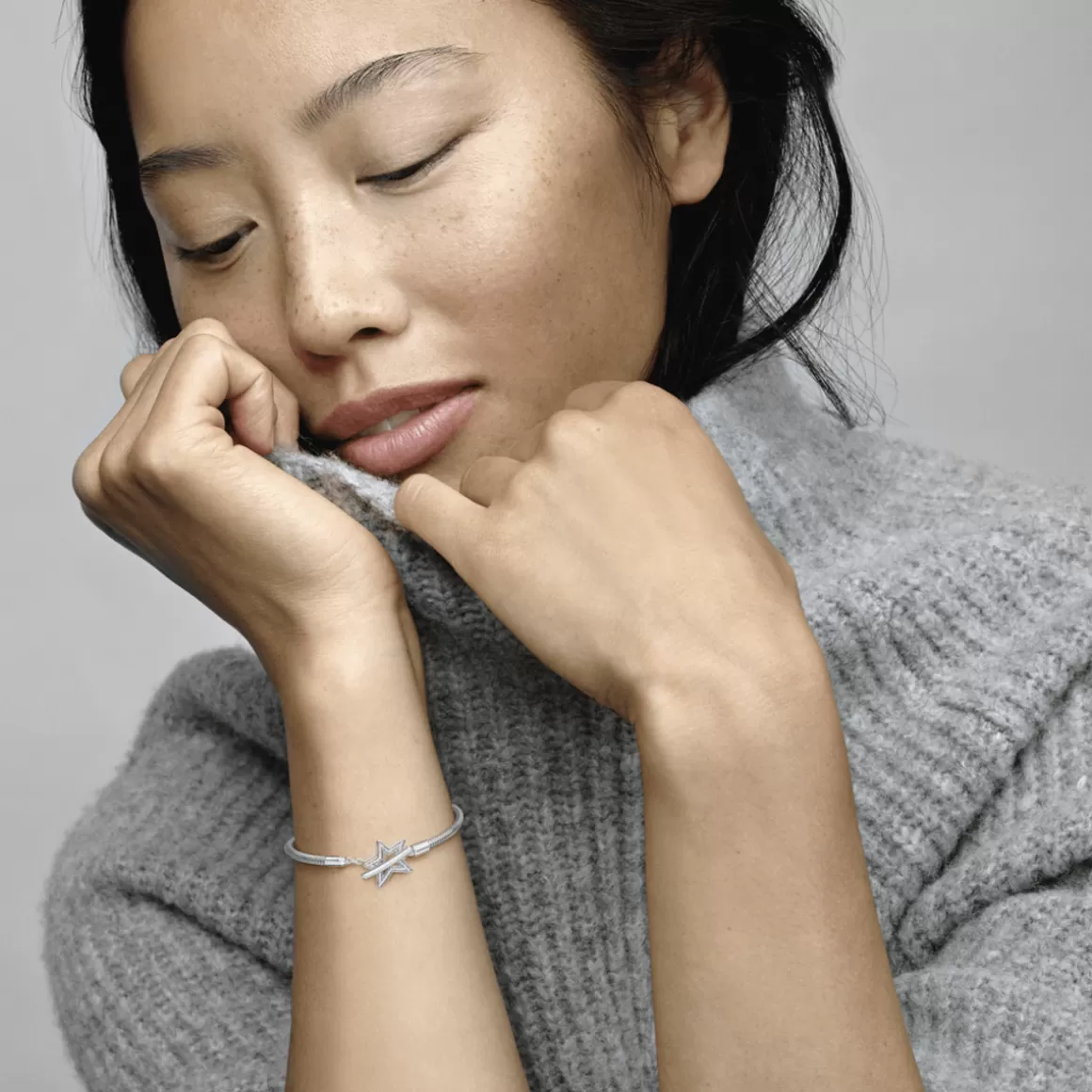 Pandora Braceletes Maleáveis Em Prata-Bracelete de Prata em Trama e Fecho T Estrela Assimétrica